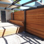 Zichtschermen met zitbank